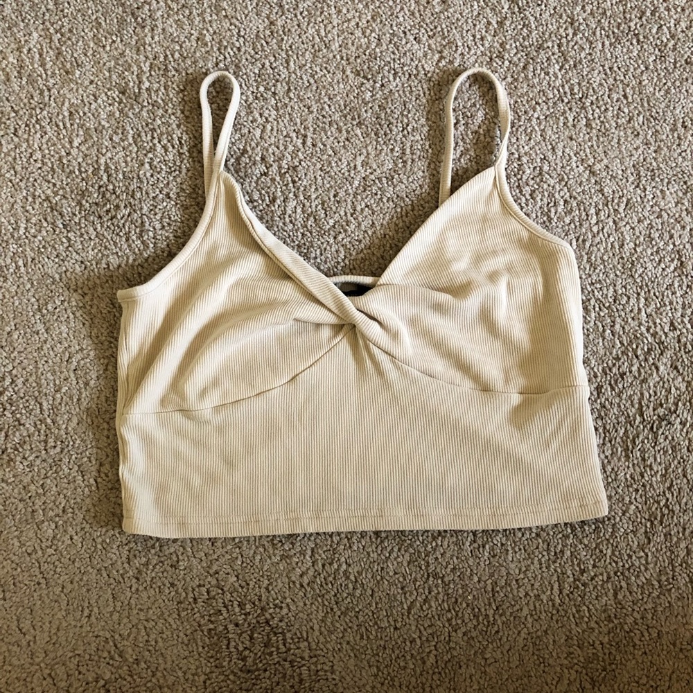 Twist Front Cropped Tank - Picture 2 of 9